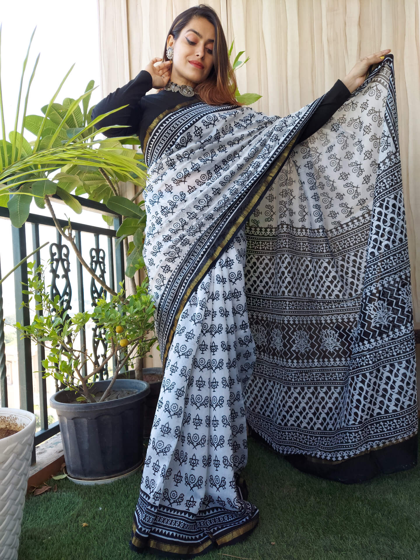 Do Chidiya Silk by Cotton Saree by Maahishmati Sarees