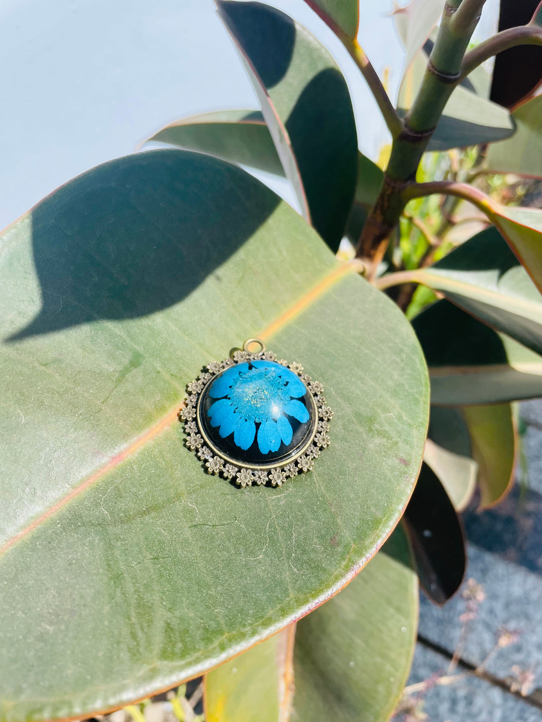 Floral Necklace - Handmade Resin Art Jewellery