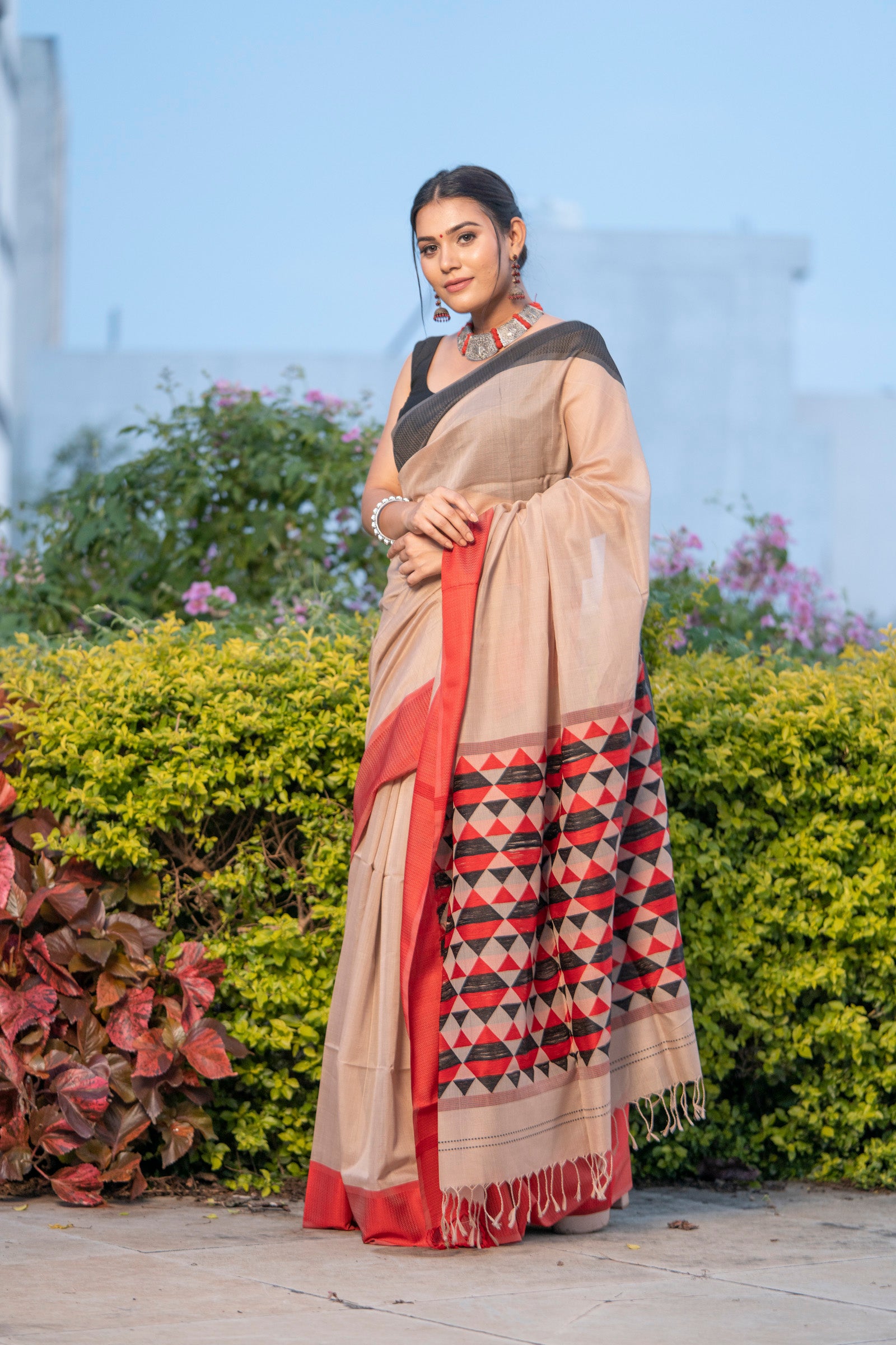 Pink South Indian Handloom Silk Saree in Valsad at best price by Parvati  Fabrics Ltd (Parnika India) - Justdial