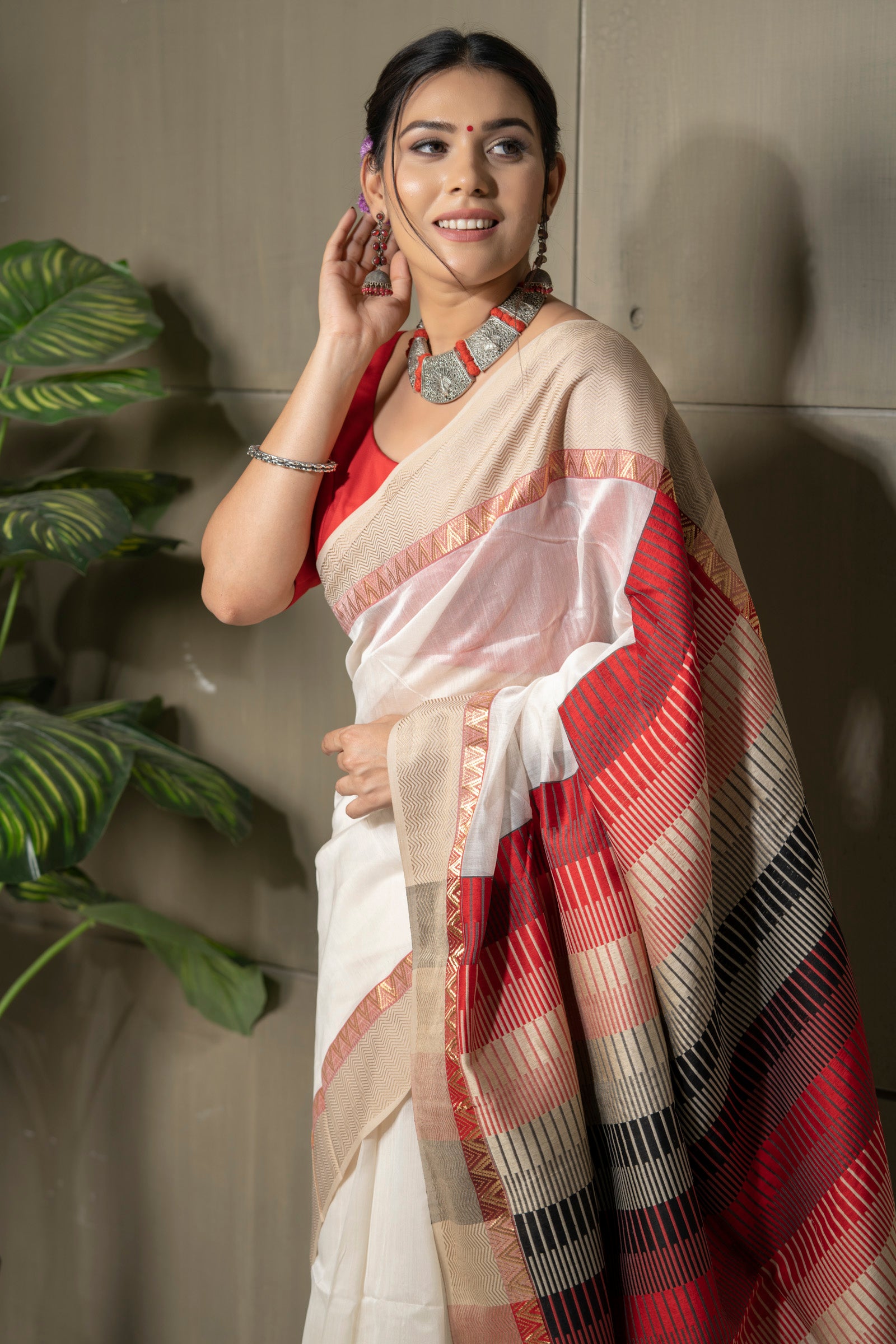 Buy TARAHOOD Embroidered Bandhani Georgette Multicolor Sarees Online @ Best  Price In India | Flipkart.com