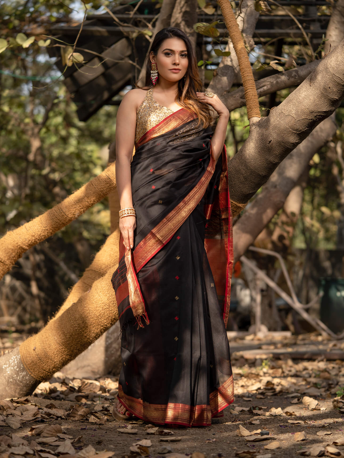 Buy Deep Red Handwoven Maheshwari Silk Saree , Silk Saree, Wedding Saree,  Indian Traditional Dress for Women's Online in India - Etsy