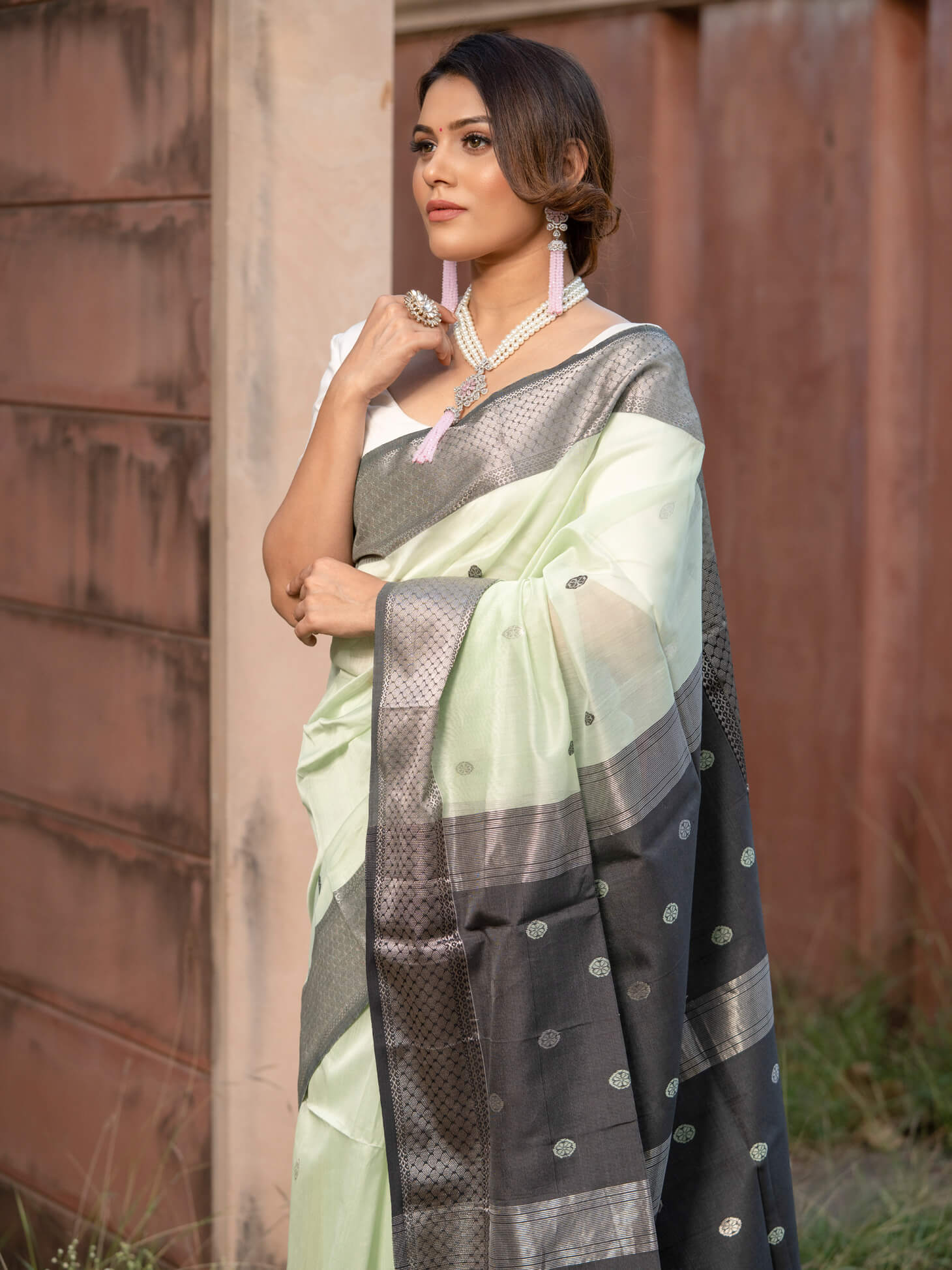 Maheshwari handloom plain silk cotton saree – www.vannamayil.com